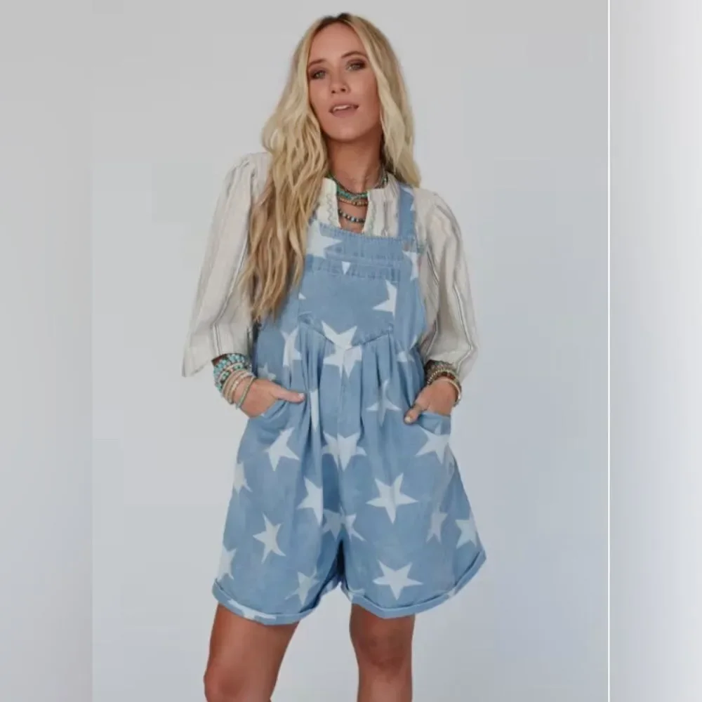 Three Bird Nest Blue Star Print Women Shorts - Picture 1 of 7
